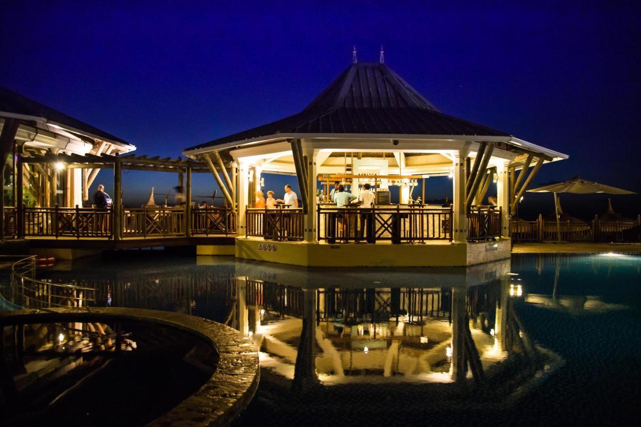 Pearle Beach Resort & Spa Flic-en-Flacq Exterior foto